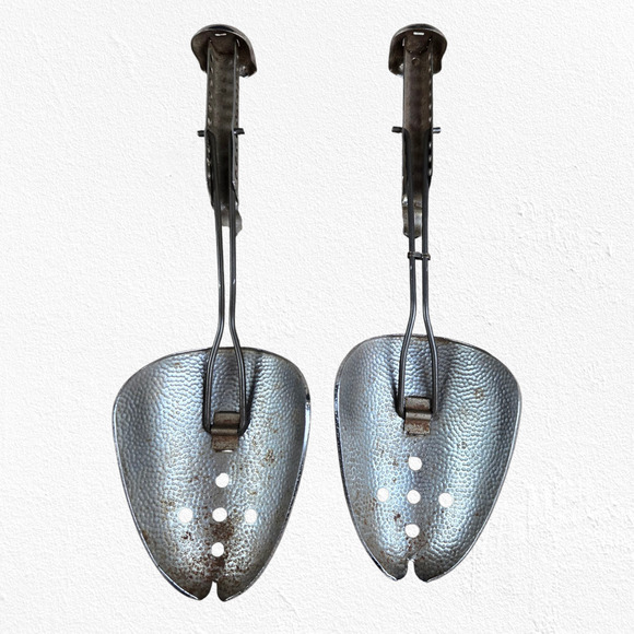 1940s Vintage FootForm Metal Shoe Stretchers Adjustable Spring Tension USA Made - Picture 2 of 6